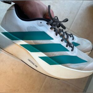 Adidas EVO SL